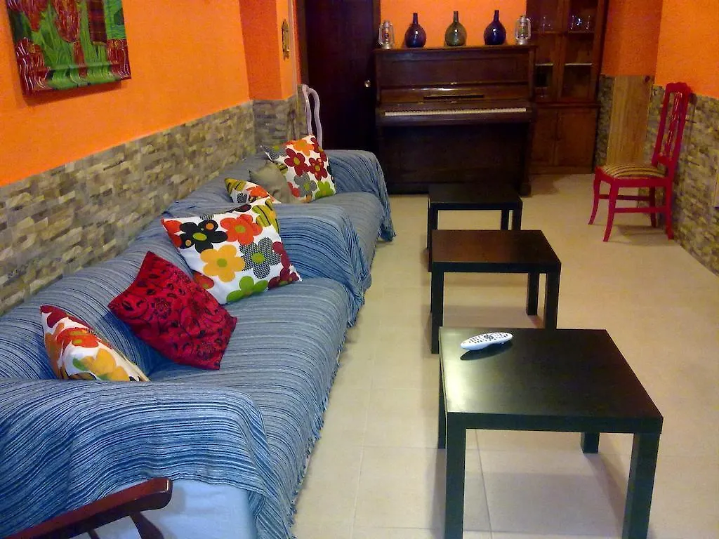 De Cadiz Cadi Hostel